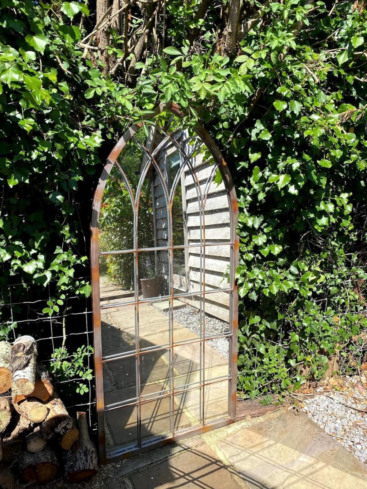 The Tool Shed Nestled In Idyllic Countryside Villa Linchmere Ngoại thất bức ảnh